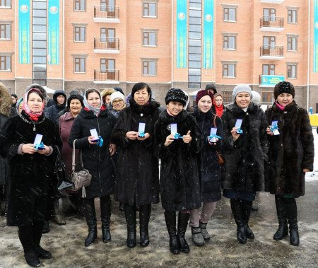 240 кызылординских семей получили ключи от новых квартир
