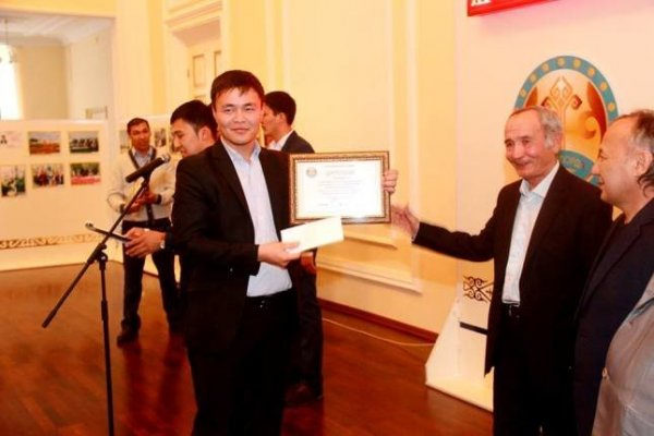  Белгілі фототілшінің көрмесі өтті