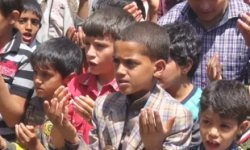 Йемен астанасында балалар шеруге шықты