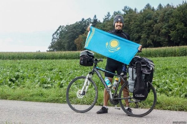 Қазақ жігіті велосипедпен әлемді аралап шықты
