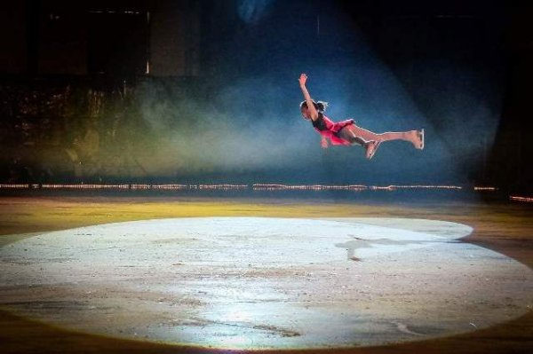 ЭЛИЗАБЕТ ТҰРСЫНБАЕВАНЫҢ МҰЗАЙДЫНДАҒЫ  СУРЕТТЕРІ