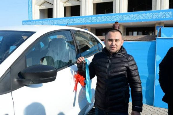 ҚЫЗЫЛОРДАДА ӨТКЕН ХАЛЫҚАРАЛЫҚ АҚЫНДАР АЙТЫСЫНДА МҰХТАР НИЯЗОВ ГРАН-ПРИ ИЕГЕРІ АТАНДЫ