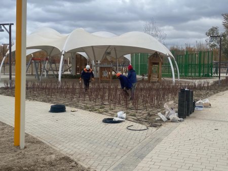 Президент саябағындағы серпінді құрылыс