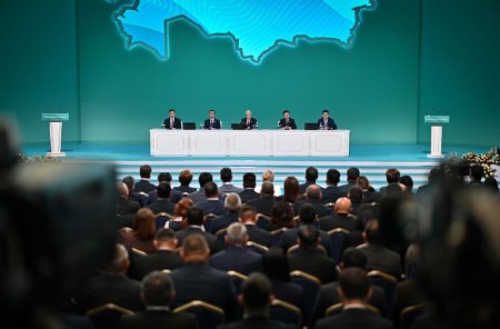 Президент: Әкім – халықпен тікелей жұмыс істейтін мемлекеттік қызметші