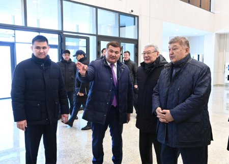 Аймақ басшысы ардагерлер және зиялы қауым өкілдерімен кездесті